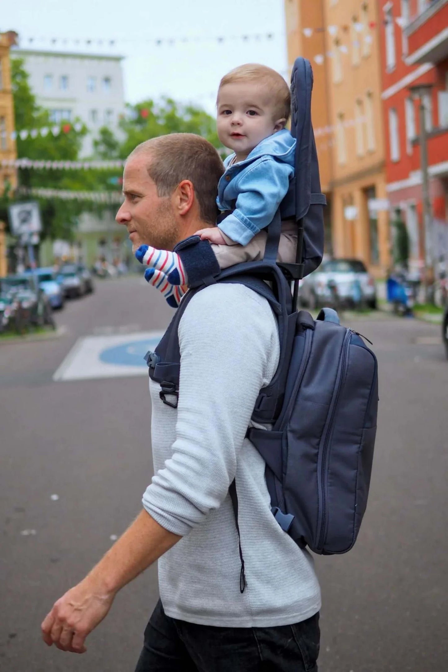 The Ultimate Shoulder Carrier