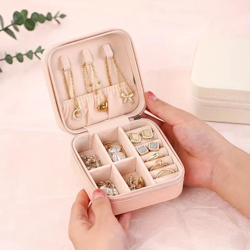 Travel-Friendly Jewelry Organizer - PU Leather Compact Jewelry Box